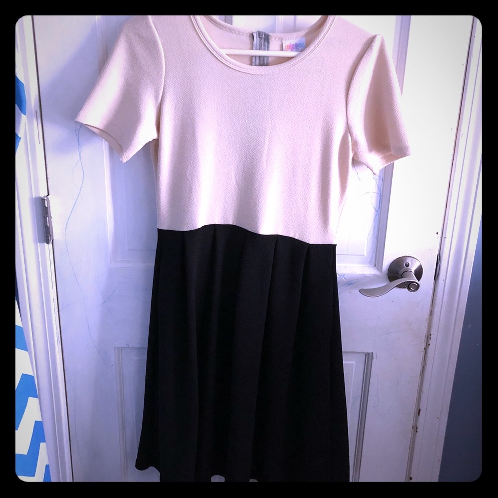 Lularoe Black and off white Amelia